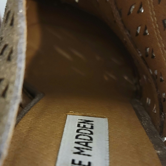 Steve Madden Harmony Gold Mules SZ 10 - Picture 7 of 10